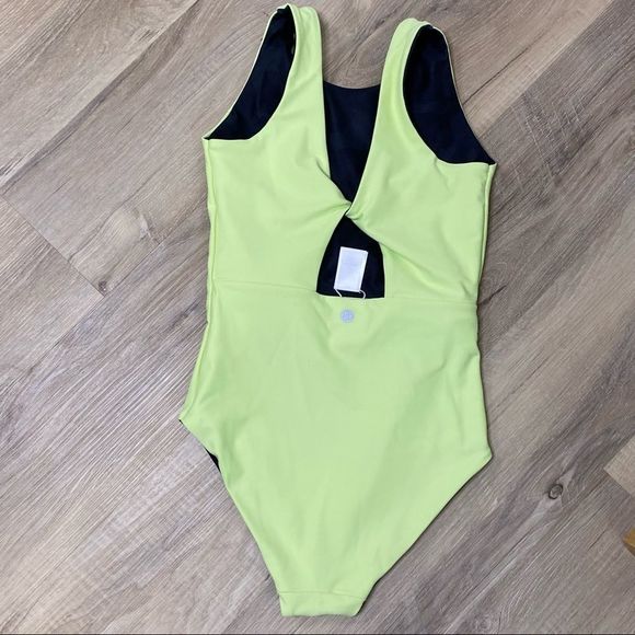 Zella Reversible Journey One-Piece Swimsuit black - Picture 5 of 6